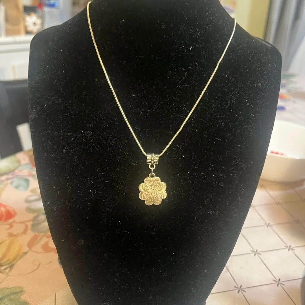 Colorful Flower Pendant Necklace‎